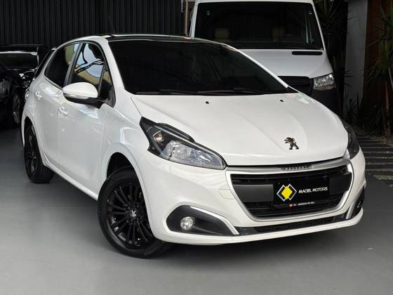 PEUGEOT 208 1.2 ALLURE 12V FLEX 4P MANUAL